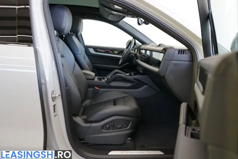 Porsche Cayenne din 2024 cu 24.980 km - oferta POR215696 - foto 11