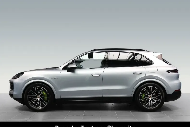 Porsche Cayenne din 2024 cu 26.400 km - oferta POR215697 - foto 2