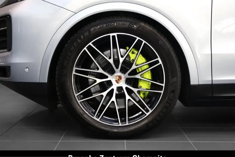 Porsche Cayenne din 2024 cu 26.400 km - oferta POR215697 - foto 6
