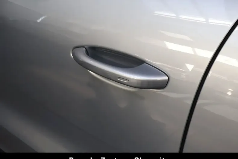 Porsche Cayenne din 2024 cu 26.400 km - oferta POR215697 - foto 32