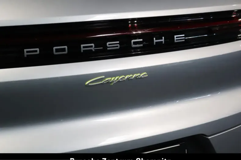 Porsche Cayenne din 2024 cu 26.400 km - oferta POR215697 - foto 35