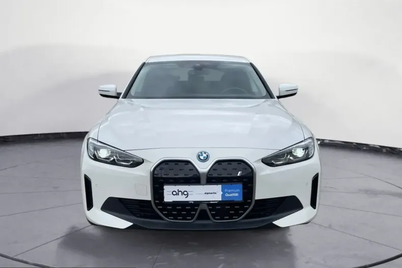 BMW i4 (Seria 4) din 2023 cu 39.481 km - oferta BMW215699 - foto 1