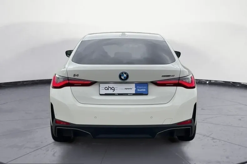 BMW i4 (Seria 4) din 2023 cu 39.481 km - oferta BMW215699 - foto 2