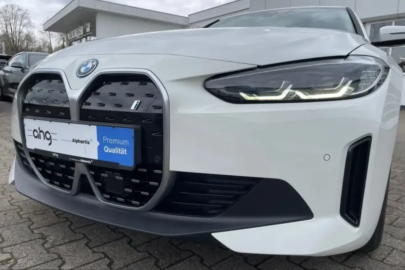 BMW i4 (Seria 4) din 2023 cu 39.481 km - oferta BMW215699 - foto 7