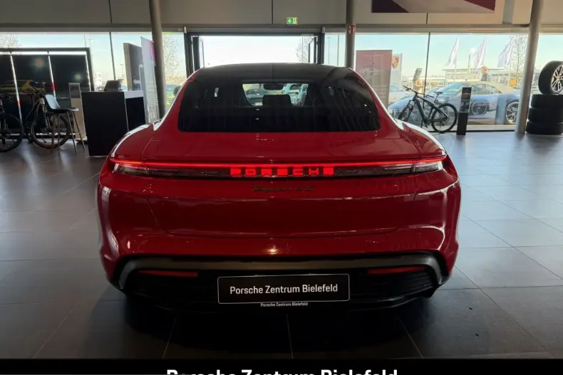 Porsche Taycan din 2025 cu 5.355 km - oferta POR215701 - foto 6
