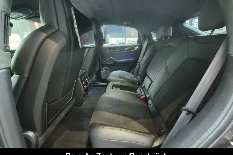 Porsche Cayenne din 2024 cu 31.825 km - oferta POR215703 - foto 30