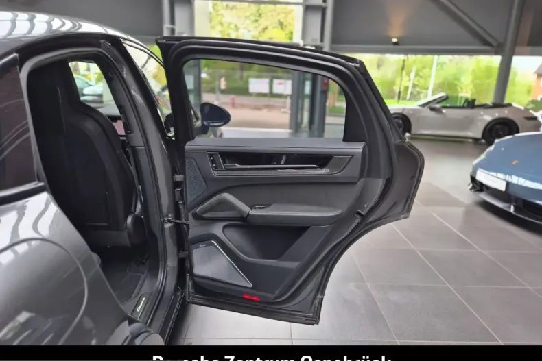 Porsche Cayenne din 2024 cu 31.825 km - oferta POR215703 - foto 33
