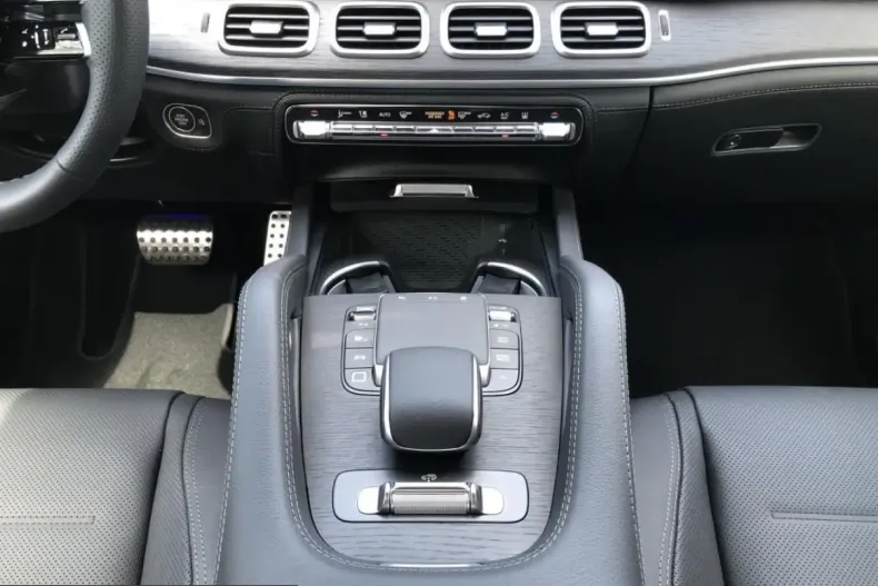 Mercedes-Benz GLE 450 (Clasa GLE) din 2025 cu 18.556 km - oferta MER215704 - foto 14