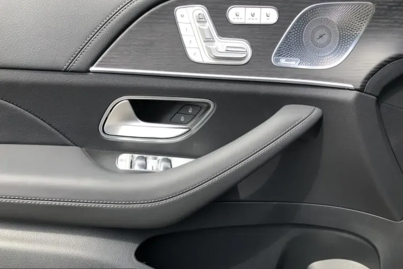 Mercedes-Benz GLE 450 (Clasa GLE) din 2025 cu 18.556 km - oferta MER215704 - foto 15