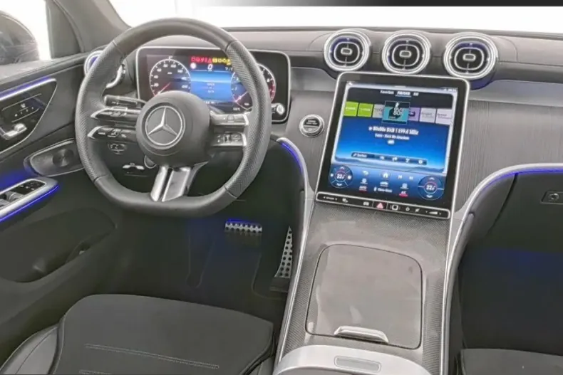 Mercedes-Benz GLC 200 (Clasa GLC) din 2023 cu 5.680 km - oferta MER215710 - foto 5