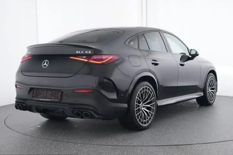 Mercedes-Benz GLC 43 AMG (Clasa GLC) din 2025 cu 22.098 km - oferta MER215722 - foto 2