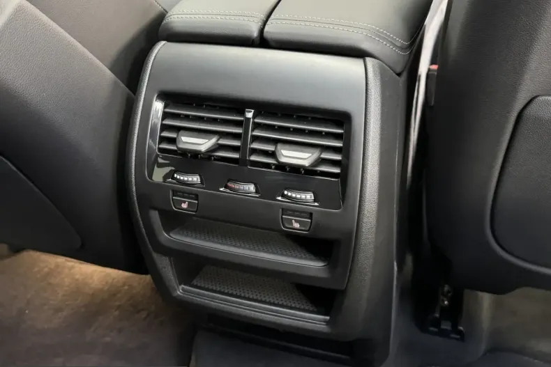 BMW X6 (Seria X) din 2025 cu 4.100 km - oferta BMW215726 - foto 29