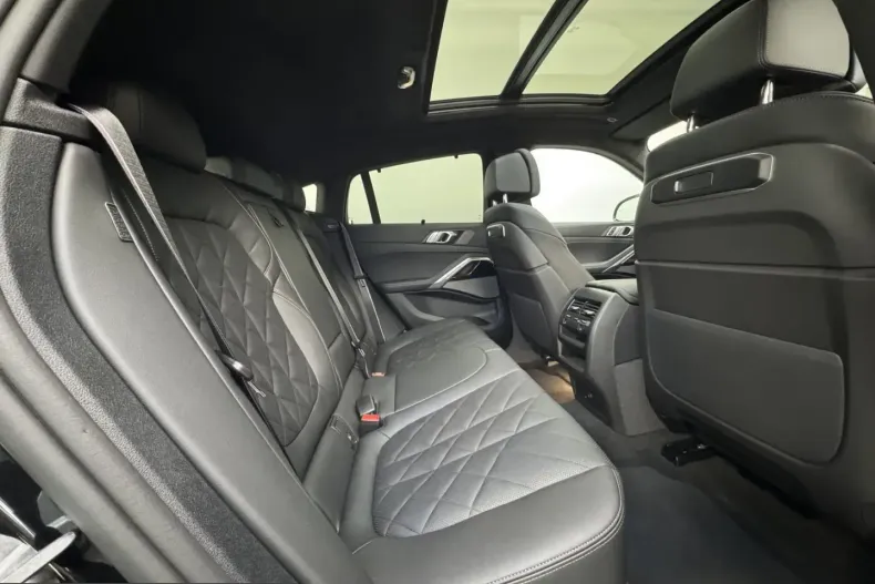 BMW X6 (Seria X) din 2025 cu 4.100 km - oferta BMW215726 - foto 30