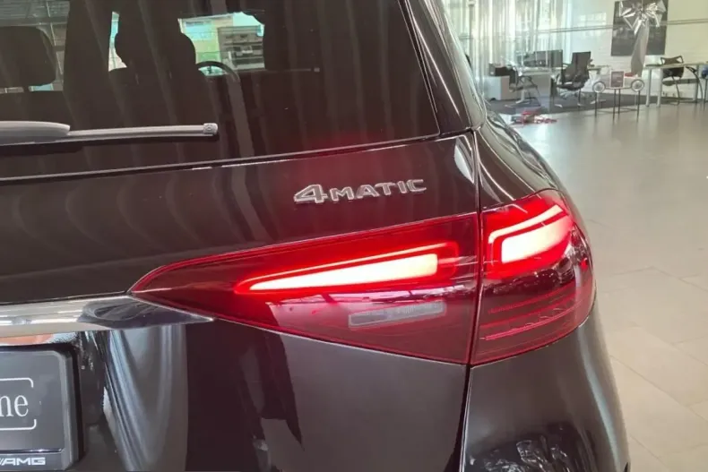 Mercedes-Benz GLE 450 (Clasa GLE) din 2023 cu 33.842 km - oferta MER215737 - foto 9