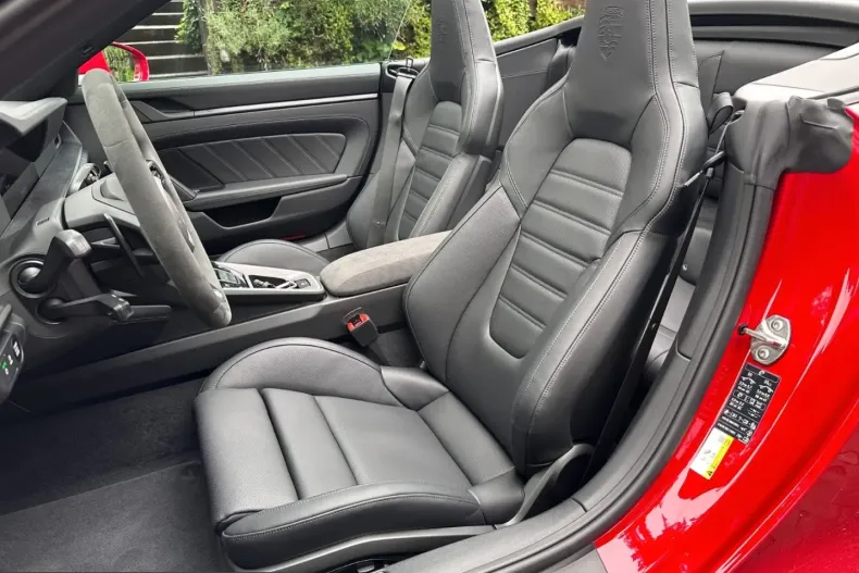 Porsche 911 din 2025 cu 5.000 km - oferta POR215738 - foto 11