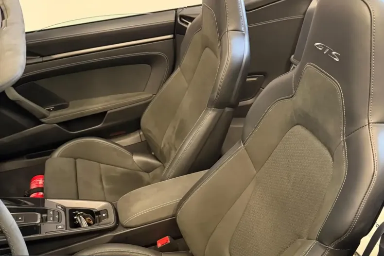 Porsche 911 din 2025 cu 6.900 km - oferta POR215739 - foto 3