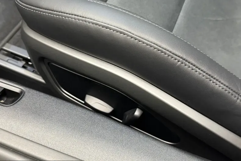 Porsche 911 din 2025 cu 1.590 km - oferta POR215740 - foto 6