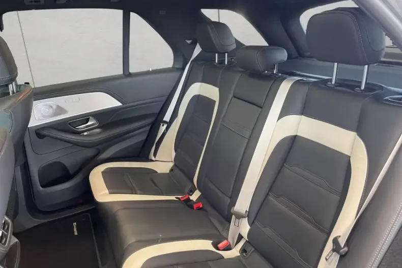 Mercedes-Benz GLE 63 AMG (Clasa GLE) din 2022 cu 66.529 km - oferta MER215741 - foto 16