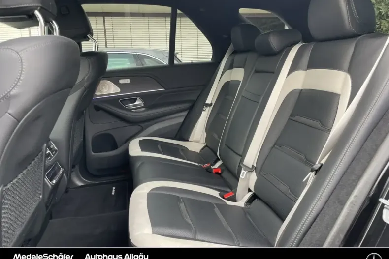 Mercedes-Benz GLE 63 AMG (Clasa GLE) din 2022 cu 121.673 km - oferta MER215742 - foto 19