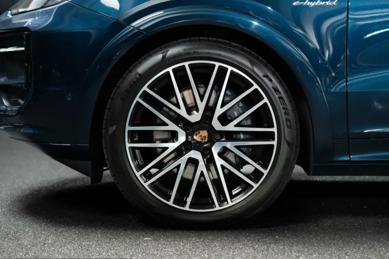 Porsche Cayenne din 2024 cu 12.700 km - oferta POR215745 - foto 5