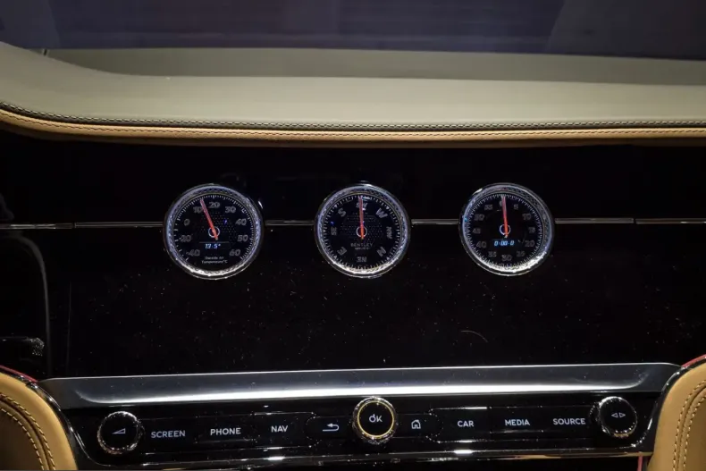 Bentley Continental GT din 2023 cu 7.989 km - oferta BEN215748 - foto 31