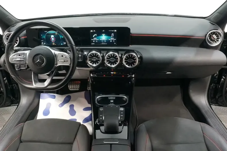 Mercedes-Benz A 200 (Clasa A) din 2022 cu 70.640 km - oferta MER215758 - foto 7