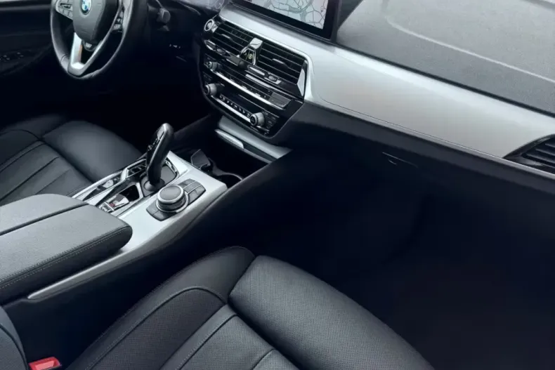 BMW 530 (Seria 5) din 2022 cu 64.707 km - oferta BMW215764 - foto 16