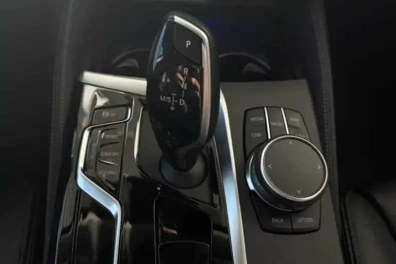 BMW 540 (Seria 5) din 2022 cu 50.299 km - oferta BMW215765 - foto 13
