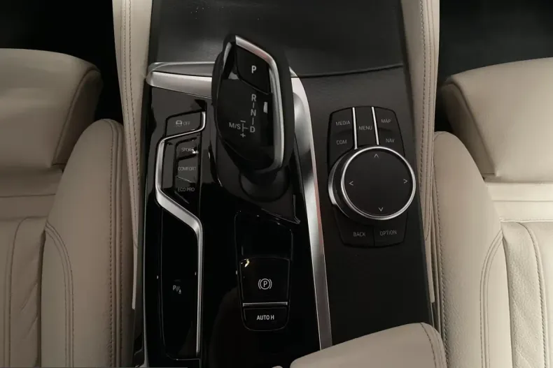 BMW 530 (Seria 5) din 2023 cu 61.681 km - oferta BMW215767 - foto 12