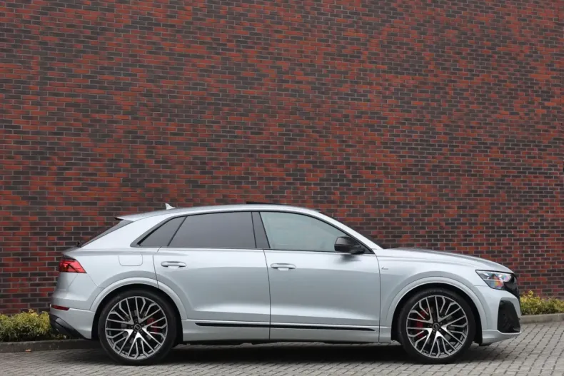 Audi Q8 din 2025 cu 9.350 km - oferta AUD215774 - foto 13
