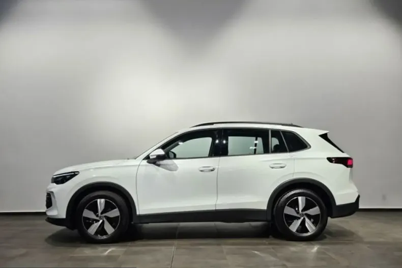 Volkswagen Tiguan din 2024 cu 16.115 km - oferta VOL215783 - foto 8