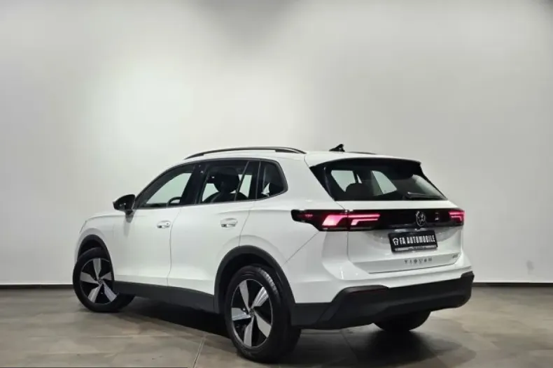 Volkswagen Tiguan din 2024 cu 16.115 km - oferta VOL215783 - foto 10