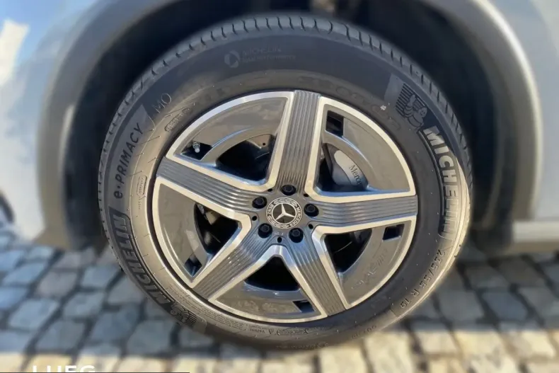 Mercedes-Benz GLC 200 (Clasa GLC) din 2024 cu 14.796 km - oferta MER215790 - foto 8