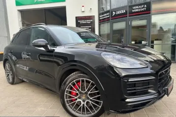 Porsche Cayenne din 2021 - oferta POR215796