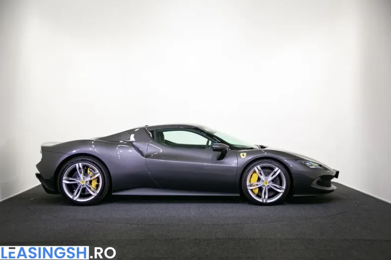 Ferrari 296 GTB din 2024 cu 4.600 km - oferta FER215801 - foto 4