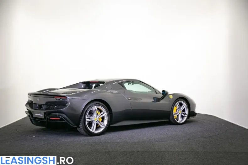 Ferrari 296 GTB din 2024 cu 4.600 km - oferta FER215801 - foto 5