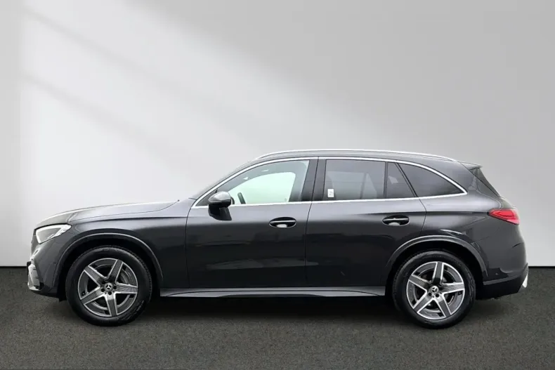 Mercedes-Benz GLC 300 (Clasa GLC) din 2025 cu 8.900 km - oferta MER215809 - foto 2