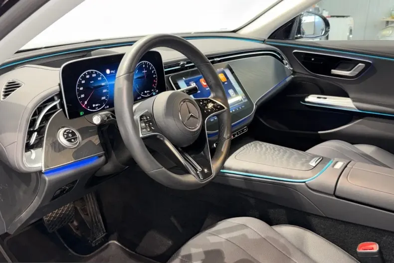 Mercedes-Benz E 300 (Clasa E) din 2025 cu 40.115 km - oferta MER215810 - foto 9