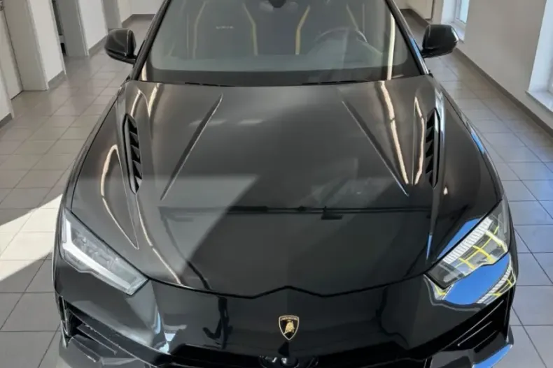 Lamborghini Urus din 2023 cu 110.000 km - oferta LAM215817 - foto 1