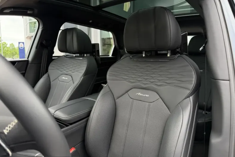Bentley Bentayga din 2025 cu 12.990 km - oferta BEN215826 - foto 14