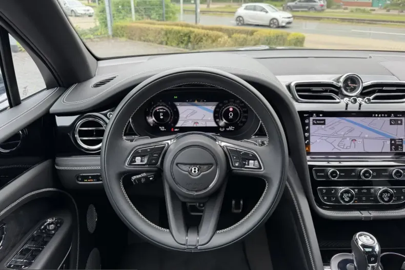 Bentley Bentayga din 2025 cu 12.990 km - oferta BEN215826 - foto 24