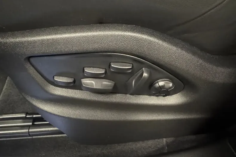 Porsche Cayenne din 2025 cu 9.900 km - oferta POR215830 - foto 27