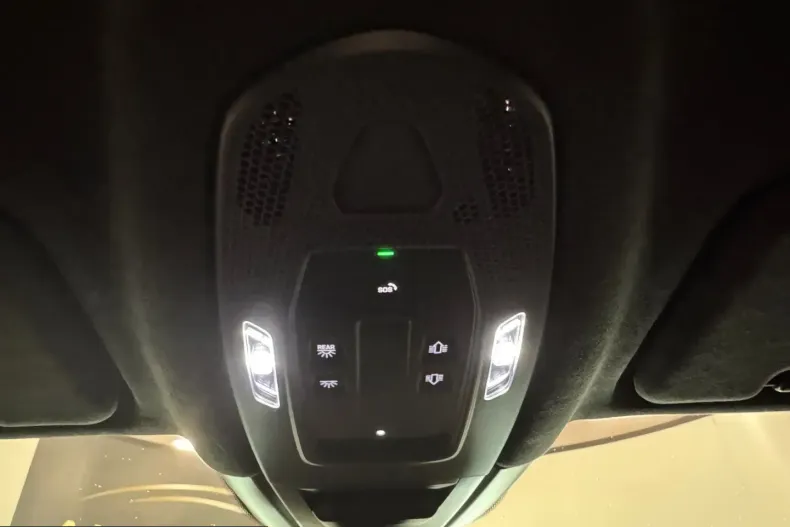 Porsche Cayenne din 2025 cu 9.900 km - oferta POR215830 - foto 28