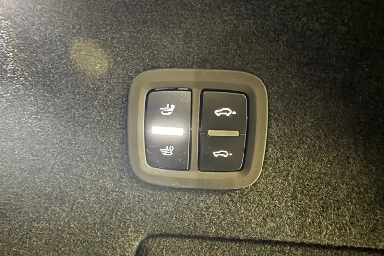 Porsche Cayenne din 2025 cu 9.900 km - oferta POR215830 - foto 31