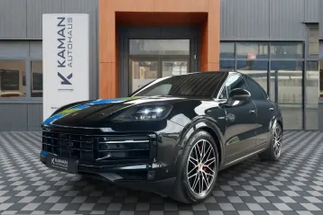 Porsche Cayenne din 2024 - oferta POR215831