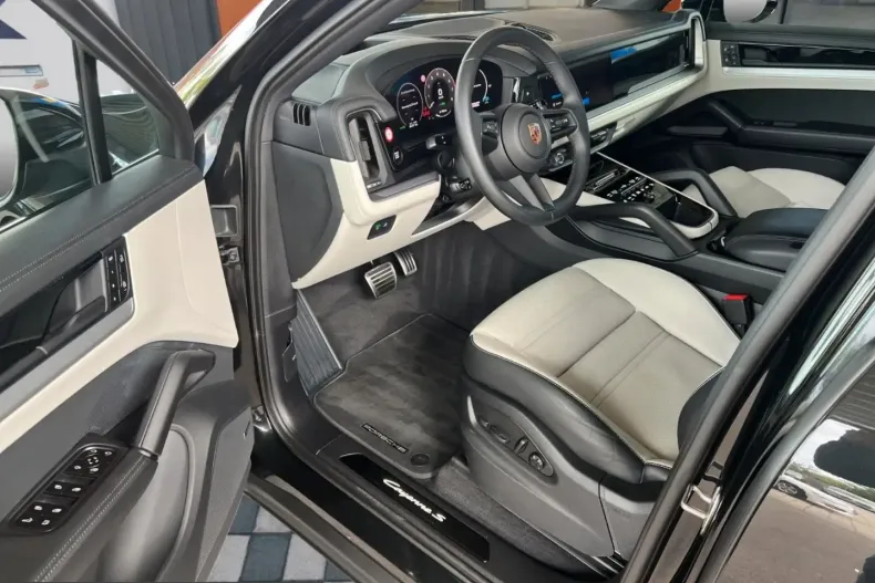 Porsche Cayenne din 2024 cu 50.200 km - oferta POR215831 - foto 4