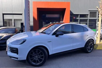 Porsche Cayenne din 2023 - oferta POR215833