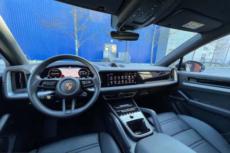 Porsche Cayenne din 2023 cu 47.900 km - oferta POR215833 - foto 20