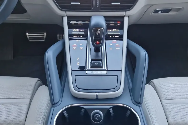 Porsche Cayenne din 2022 cu 31.563 km - oferta POR215834 - foto 11