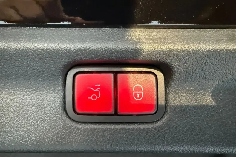 Mercedes-Benz EQE din 2025 cu 20.000 km - oferta MER215837 - foto 15